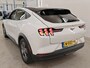 Ford Mustang Mach-E 75 kWh 269pk RWD | SOH 92% | Leder | Stoelverwarming | CarPlay | Keyless | Camera | PDC V+A | ACC | 18" | LED