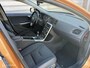 Volvo V60 2.0T Momentum TREKHAAK|CRUISE CONTROLE|AIRCO|PDC