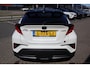 Toyota C-HR / C-HR+ 1.8 HYBRID GR-SPORT 19"LM-VELGEN 1e EIGENAAR NL-AUTO STOELVERW. LED JBL-AUDIO P-SENSOREN APPLE/ANDROID 19"LMV