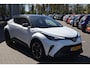 Toyota C-HR / C-HR+ 1.8 HYBRID GR-SPORT 19"LM-VELGEN 1e EIGENAAR NL-AUTO STOELVERW. LED JBL-AUDIO P-SENSOREN APPLE/ANDROID 19"LMV