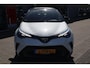 Toyota C-HR / C-HR+ 1.8 HYBRID GR-SPORT 19"LM-VELGEN 1e EIGENAAR NL-AUTO STOELVERW. LED JBL-AUDIO P-SENSOREN APPLE/ANDROID 19"LMV