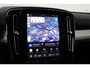 Volvo XC40 B3 Ultra Black Edition | Panoramadak | ACC | Trekhaak | 360° Camera | Stoel+Stuurverwarming