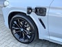 BMW X3 xDrive30e M sport 292 PK | Elek stoelen | Carbon | Laser | Keyless | Brooklyn grau metallic