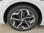 Volkswagen ID.3 58 kWh 204pk First Plus | Trekhaak | SOH 91% | Apple CarPlay | Camera | PDC | Stoelverwarming | LED Matrix | 19"