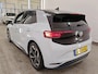 Volkswagen ID.3 58 kWh 204pk First Plus | Trekhaak | SOH 91% | Apple CarPlay | Camera | PDC | Stoelverwarming | LED Matrix | 19"