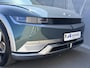 Hyundai Ioniq 5 Connect 77.4 kWh Automaat / Fabrieksgarantie tot 02-2028 / 8 jaar Batterijgarantie / Warmtepomp / dealer onderhouden / Elektrische stoelen/Achterklep / Apple Carplay/Android Auto / Stuur-, stoelverwarming / 19”  LM /