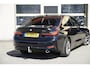 BMW 3-Serie 318i 157PK! Automaat High Business Edition BJ2021 Lmv 17" | Led V+A | Pdc | Elek. trekhaak | Navi | Virtual cockpit | Climate control | Cruise control | Lederen bekleding | Sportstoelen | Extra getint glas