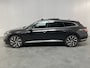 Volkswagen Arteon Shooting Brake 1.4 TSI eHybrid R-Line / AUTOMAAT/ PANODAK/ LEDER/ KEYLESS/ MEMORY SEAT/ TREKHAAK/ STOELVERWARM. V&A/ HEAD-UP DISPLAY/ DIGITAL DASH/ 360 CAMERA/ APP-CONNECT/ NAVI/ DAB