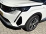 Peugeot 3008 1.6 HYbrid 225 pk Allure * Automaat * * Navigatie * 1/2 Lederen interieur * Stekker Hybride + Benzine * Elektronische Achterklep bed. * Adaptive Cruise Control * Keyless Start * Vingerhoets; Vierde Generatie Eersteklas Service. Al meer dan 100 jaar een begrip in de Brabantse Kempen.