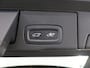Volvo XC60 2.0 T6 Plug-in hybrid AWD Plus Dark | Panoramadak | Digitaal Dashboard | Contourstoelen | Stoelverwarming V + A | Camera | DAB | Apple CarPlay/Android Auto | Stuurverwarming | Adaptieve Cruise Control | Ele. kofferdeksel | Ele. verstelbare stoel + geheugen | Ele. trekhaak |