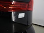 Volvo XC60 2.0 T6 Plug-in hybrid AWD Plus Dark | Panoramadak | Digitaal Dashboard | Contourstoelen | Stoelverwarming V + A | Camera | DAB | Apple CarPlay/Android Auto | Stuurverwarming | Adaptieve Cruise Control | Ele. kofferdeksel | Ele. verstelbare stoel + geheugen | Ele. trekhaak |