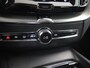 Volvo XC60 2.0 T6 Plug-in hybrid AWD Plus Dark | Panoramadak | Digitaal Dashboard | Contourstoelen | Stoelverwarming V + A | Camera | DAB | Apple CarPlay/Android Auto | Stuurverwarming | Adaptieve Cruise Control | Ele. kofferdeksel | Ele. verstelbare stoel + geheugen | Ele. trekhaak |