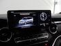 Mercedes-Benz V-klasse 300d 4-MATIC | L2 Lang | AMG | Dubbele Cabine | Carplay | Touch Screen Upgrade | Distronic Plus | Burmester | Stoelverwarming | Lederen Bekleding | 5-zits | 2500 KG Trekhaak | Parkeercamera | AMG