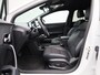 MG MG4 Long Range 64kWh Luxury | Navigatie | Parkeersensoren & Camera | Elektrische stoelen |