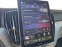 Volvo XC60 2.0 T6 Plug-in hybrid AWD Ultra Black Edition | Elektrisch glazen panorama-dak | 360 graden camera | Head-up display