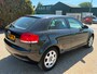 Audi A3 1.6 Attraction Airco/Cruise Control