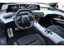 Peugeot 3008 1.2 Hybrid 145 GT Exclusive | Incl. 12 maanden Garantie | 1e Eigenaar | Stoelmassage | Afneembare trekhaak | 360* Camera | Elektrisch verstelbare stoelen met memory | Stoelverwarming Voor + Achter | Keyless Go | Elektrische kofferbakklep | Draadloze telefoonlader | Adaptive cruise | Climate controle | Origineel NL Auto | NAP |