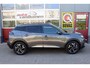 Peugeot 2008 1.2 PureTech Blue Lease Allure O.a: PDC, Camera, Leder, Pano, Trekhaak, Stoelverw, Etc. All-in prijs!
