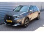Peugeot 2008 1.2 PureTech Blue Lease Allure O.a: PDC, Camera, Leder, Pano, Trekhaak, Stoelverw, Etc. All-in prijs!