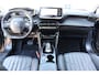 Peugeot 2008 1.2 PureTech Blue Lease Allure O.a: PDC, Camera, Leder, Pano, Trekhaak, Stoelverw, Etc. All-in prijs!