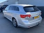 Toyota Avensis Wagon 2.0 VVTi Dynamic Business Automaat, Trekhaak, Navigatie, Achteruitrijcamera, Stoelverwarming, Cruise control