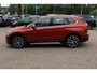 BMW X1 xDrive20i High Executive / Trekhaak / Panoramadak / Head-up / Leder / 19'' / Navigatie / Stoelverwarming / Sportstoelen / DAB / Cruise Control