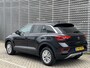 Volkswagen T-Roc 1.5 TSI 150PK Life Business / Digitale Cockpit Pro / Parkeersensoren V+A / LED / Keyless Entry / App-Connect / Navigatie **