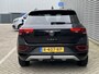 Volkswagen T-Roc 1.5 TSI 150PK Life Business / Digitale Cockpit Pro / Parkeersensoren V+A / LED / Keyless Entry / App-Connect / Navigatie **