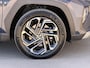 Hyundai Tucson 1.6 T-GDI HEV Facelift Comfort Smart / Fabrieksgarantie tot 7-2029 / HUD / Navigatie / Adpatieve Cruise / Camera / Stoel Verwarming / Stuurwiel Verwarming / DAB / Elektr. Achterklep /
