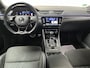 Skoda Superb Combi 1.4 TSI iV Sportline / AUTOMAAT/ DCC/ TREKHAAK/ STUUR+STOELVERWARM./ MEMORY SEAT/ DODEHOEK/ PARK.SENSOR.V+A/ CAMERA/ SMARTLINK/ ACC/ KEYLESS/ ELEK.ACHTERKLEP/ DAB/ NAVI/ CLIMA/ LED/ 19'' LMV