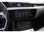 Audi E-tron e-tron 55 quattro advanced Pro Line Plus 95 kWh / Full option! / Trekhaak / Panoramadak / 360Camera / Head-up / B&O / Keyless / 21'' / Softclose / Stoelmassage / Luxe Leder / Nachtzicht / DAB / ACC