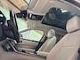 Land Rover Range Rover Velar 2.0 I4 AWD R-Dynamic HSE 241Pk Automaat (PANORAMADAK, LUCHTVERING, VIRTUAL COCKPIT, APPLE CARPLAY, GROOT NAVI, STUUR/STOELVERWARMING, CAMERA, MEMORY SEATS, ELEK ACHTERKLEP, NIEUWSTAAT)