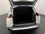 Peugeot e-2008 EV Active 50 kWh 3-Fase SOH 93,8% | Stoelverwarming | Camera | Carplay&Android