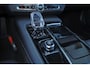 Volvo V90 T8 Recharge AWD Ultra Dark - Luchtvering - Panorama/schuifdak - IntelliSafe Assist & Surround - 360º Camera - Bowers & Wilkins audio - Adaptieve LED koplampen - Verwarmde voorstoelen, stuur & achterbank - Parkeersensoren voor & achter - Elektr. bedienb. voorstoelen met geheugen - Geventileerde voorstoelen - Head up display - Inklapbare trekhaak - 20' LMV