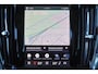 Volvo V90 T8 Recharge AWD Ultra Dark - Luchtvering - Panorama/schuifdak - IntelliSafe Assist & Surround - 360º Camera - Bowers & Wilkins audio - Adaptieve LED koplampen - Verwarmde voorstoelen, stuur & achterbank - Parkeersensoren voor & achter - Elektr. bedienb. voorstoelen met geheugen - Geventileerde voorstoelen - Head up display - Inklapbare trekhaak - 20' LMV