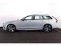 Volvo V90 T8 Recharge AWD Ultra Dark - Luchtvering - Panorama/schuifdak - IntelliSafe Assist & Surround - 360º Camera - Bowers & Wilkins audio - Adaptieve LED koplampen - Verwarmde voorstoelen, stuur & achterbank - Parkeersensoren voor & achter - Elektr. bedienb. voorstoelen met geheugen - Geventileerde voorstoelen - Head up display - Inklapbare trekhaak - 20' LMV