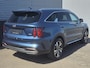 Kia Sorento 1.6 T-GDI Hybrid 2WD ExecutiveLine 7p. Schuif/kanteldak, seat memory, stoel- & stuurverwarming, stoelventilatie, 360° camera, achterbank verwarmd, HUD, dodehoek detectie