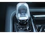 Volvo V60 T6 350PK Automaat Plug-in hybrid AWD Ultra Dark Adaptieve Cruise Control / Head-up display / Panoramisch schuif-kanteldak / Harman Kardon Audio / Blis / Google infotainment