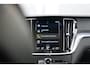 Volvo V60 2.0 T6 Recharge AWD Inscription Expression - Pano - HUD - Keyless - Memory - H&K - Rijklaar