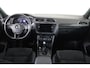 Volkswagen Tiguan Allspace 1.5 TSI Highline Business R-Line Nieuwe All-Seasons | Climate | LED | Adaptive Cruise | Carplay | Mooie auto!