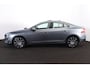 Volvo S60 T4 Summum - AUTOMAAT - Schuif/kanteldak - Lederen bekleding - Bi-Xenon koplampen - Adaptive Cruise Control - BLIS - Parkeercamera achter - Verwarmde voorstoelen & stuur - Parkeersensoren voor & achter - Navigatie - 18' LMV