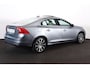 Volvo S60 T4 Summum - AUTOMAAT - Schuif/kanteldak - Lederen bekleding - Bi-Xenon koplampen - Adaptive Cruise Control - BLIS - Parkeercamera achter - Verwarmde voorstoelen & stuur - Parkeersensoren voor & achter - Navigatie - 18' LMV
