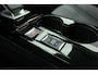 Peugeot e-2008 EV Allure Pack 50 kWh | Achteruitrijcamera | Cruise control | Stoelmassage | Apple carplay | Airco | Touchscreen | Parkeersensoren | Spraakbediening | Lane keeping system