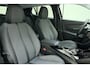 Peugeot e-2008 EV Allure Pack 50 kWh | Achteruitrijcamera | Cruise control | Stoelmassage | Apple carplay | Airco | Touchscreen | Parkeersensoren | Spraakbediening | Lane keeping system