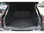 Porsche Macan 2.0 / Panoramadak / Camera / Luchtvering / Bose / 21'' / Sportchrono / Leder / Navigatie / Stoelverwarming / DAB / Cruise Control
