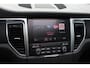 Porsche Macan 2.0 / Panoramadak / Camera / Luchtvering / Bose / 21'' / Sportchrono / Leder / Navigatie / Stoelverwarming / DAB / Cruise Control