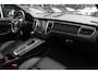 Porsche Macan 2.0 / Panoramadak / Camera / Luchtvering / Bose / 21'' / Sportchrono / Leder / Navigatie / Stoelverwarming / DAB / Cruise Control