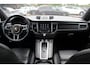 Porsche Macan 2.0 / Panoramadak / Camera / Luchtvering / Bose / 21'' / Sportchrono / Leder / Navigatie / Stoelverwarming / DAB / Cruise Control