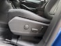 Opel Grandland X 1.6 Turbo Hybrid4 Ultimate 301Pk Automaat (APPLE CARPLAY, STOELKOELING/VERWARMING, MEMORY SEATS, LEDER, 360 CAMERA, TREKHAAK, ADAPTIVE CRUISE, GETINT GLAS, NIEUWSTAAT)