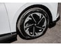 MG MG4 Electric Luxury 64 kWh Warmtepomp/ Stuur+stoelverwarming/ Camera/ DAB+/ Carplay
